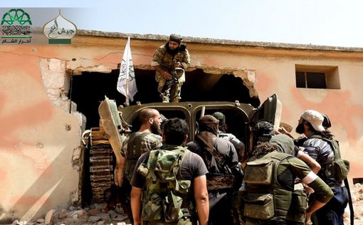 Мятежники прорвали блокаду Алеппо