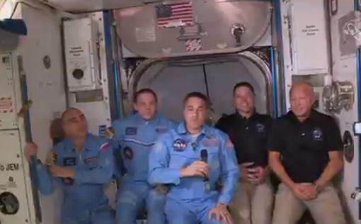 SpaceX: астронавты с Crew Dragon перешли на МКС