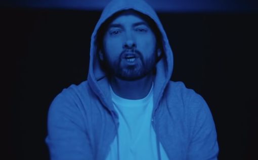 Eminem устроил #GodzillaChallenge