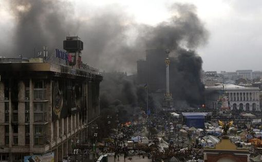 В центре Киева возобновились столкновения