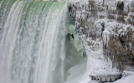 В США начался ледовый период Ниагарского водопада