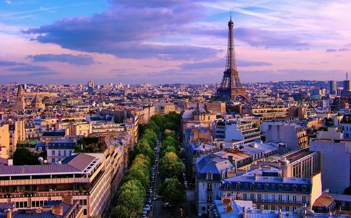Франция массово теряет туристов
