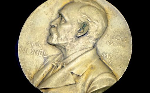 Нобелевскую премию по литературе 2018 отложат на год