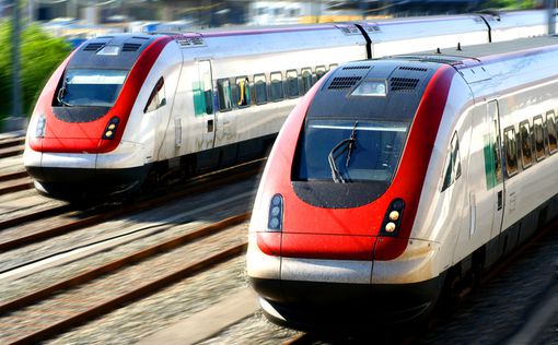 ЧП в Швейцарии: поезд сошел с рельсов, ранены пассажиры