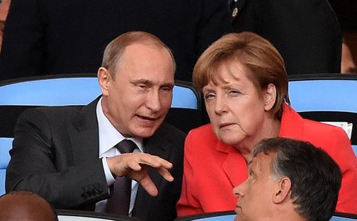 Путин и Меркель обсудили крушение лайнера