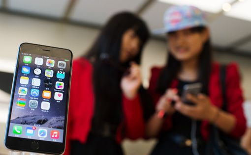 Владельцы "яблочных" смартфонов ожидают запуска Apple Pay