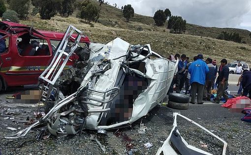 Жуткое ДТП в Боливии унесло жизни 17 человек