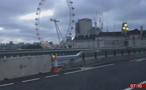 На лондонских мостах установили бетонные блоки
