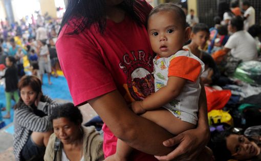 На Филиппинах эвакуировали 370 тысяч человек