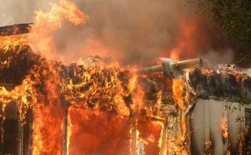 Калифорнийский пожар угрожает усадьбе Уэста и Кардашьян
