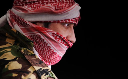 Смертник ISIS случайно подорвал дюжину террористов
