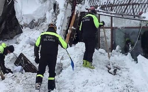 Под завалами итальянского отеля нашли еще пятерых выживших