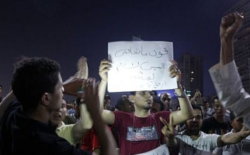 Протесты в Египте: журналистам сделали предупреждение