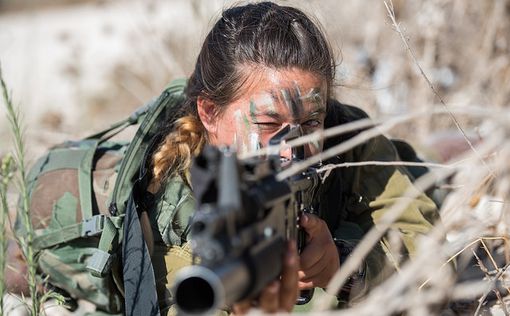 Границу Израиля будет прикрывать четыре женских батальона