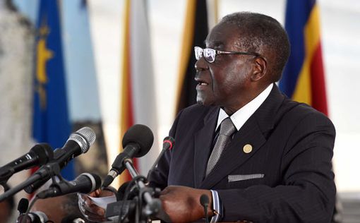 Экс-президент Зимбабве получит $10 млн