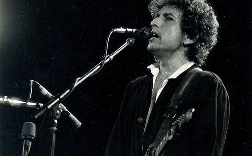 Нобелевская премия нашла своего Боба Дилана