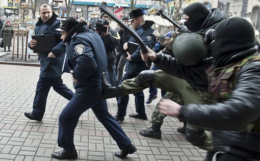В Киеве на Грушевского вновь неспокойно
