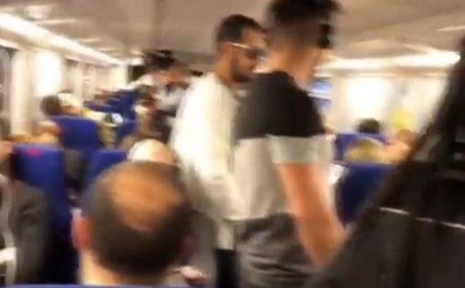 Израильские поезда: давка, крики, обмороки