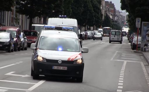Брюссель: десятки мигрантов напали на полицейских