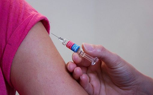 Более 50% израильтян старше 60 лет вакцинированы