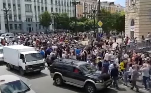 Акция в Хабаровске: протестующих сменили пьяные активисты