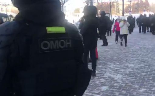 На митинге в Москве пострадали 39 силовиков