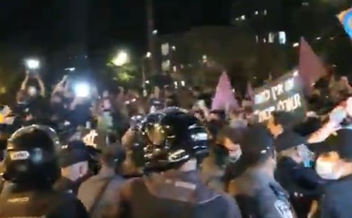 Протесты против Нетаниягу: демонстрантов забросали камнями