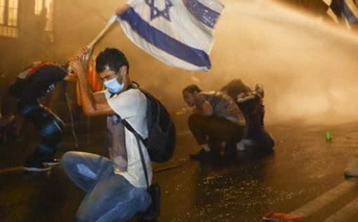 Иерусалим: Статую "борца за демократию" демонтировали