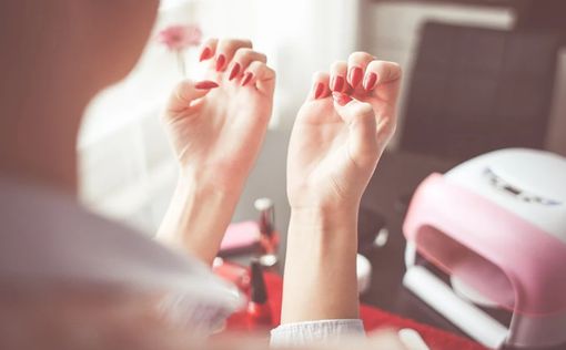 Как распознать рак по состоянию ногтей: ответ онколога