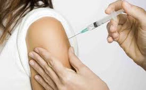 Кампания вакцинации предотвратила 5,5 тыс. сметрей в Израиле